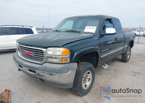2002 GMC Sierra 2500Hd Sle z USA, uszkodzony, nr VIN 1GTHK29UX2E278831